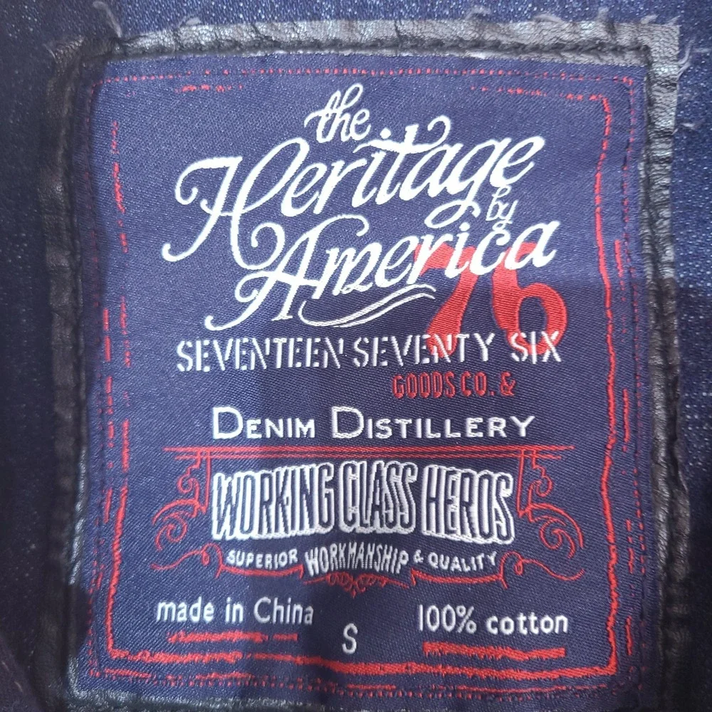 The Heritage America 1776 Denim Distillery Jacket Mens Small Faux Leather Forged